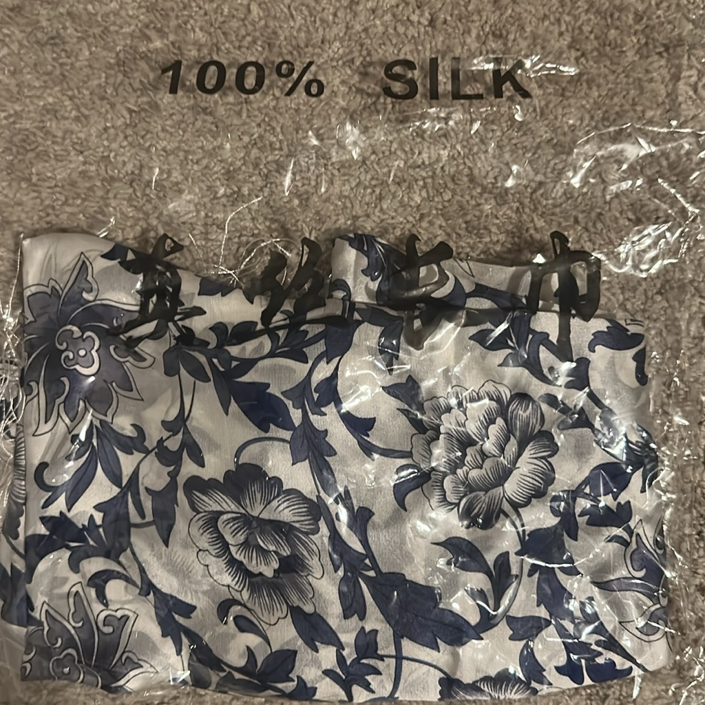 100 Silk Floral Blue And White Scarf